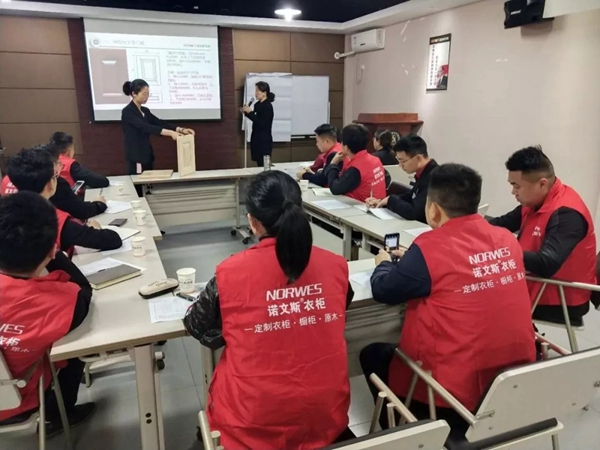 诺文斯衣柜2019首届整木设计师培训圆满结束