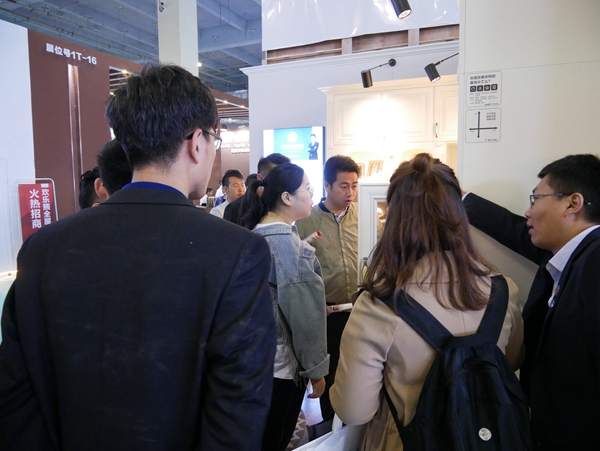 安信美家应邀参展中国(临沂)全屋定制精品展览会,全新品牌形象广受好评