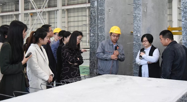 金鹏阳光门窗迎接中国工程招标采购协会联合交流考察团深入交流!