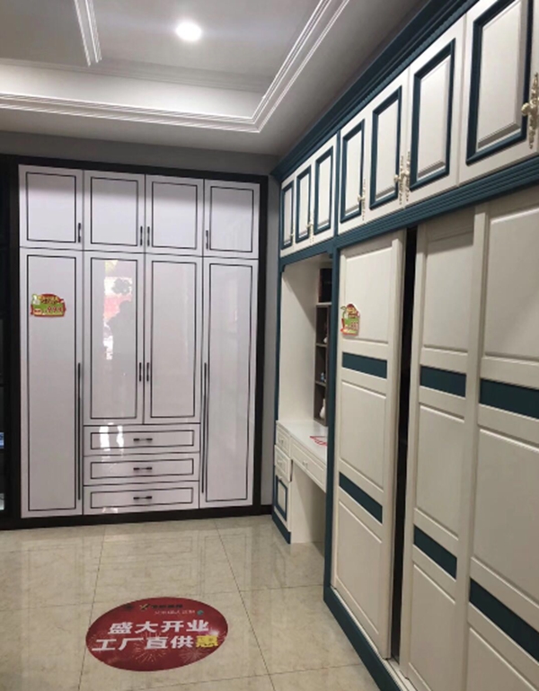 艾米瑞达全屋定制大家庭再添新人，四川峨眉店开业大吉