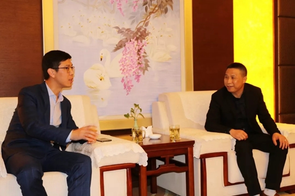 威亚森门窗与融创中国华东区域集团洽谈战略合作