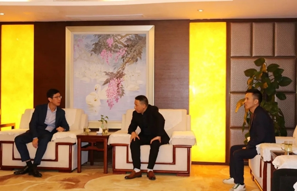 威亚森门窗与融创中国华东区域集团洽谈战略合作