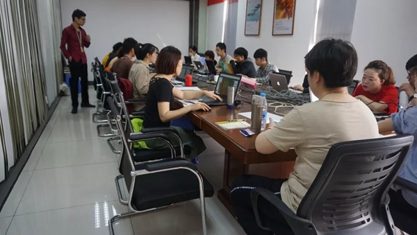 艾娅全屋定制坚持“合作共赢”理念,2019第二期经销商培训会成功开启