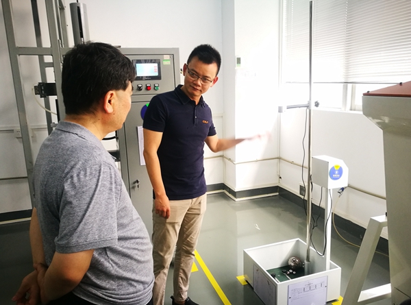 曼申智能迎接2019中国建博葵花奖走访调研团采访考察