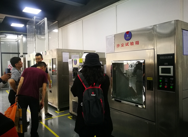 曼申智能迎接2019中国建博葵花奖走访调研团采访考察