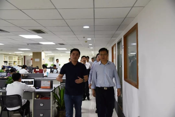 伊仕利与东宝区人民政府再度达成战略合作，家居智造生产基地第二期项目签约成功