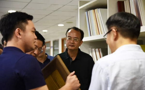 伊仕利与东宝区人民政府再度达成战略合作，家居智造生产基地第二期项目签约成功