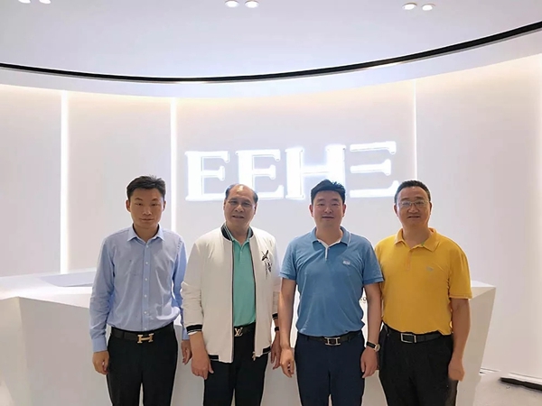 亿合门窗迎接广东省门业协会会长关润开先生到访考察
