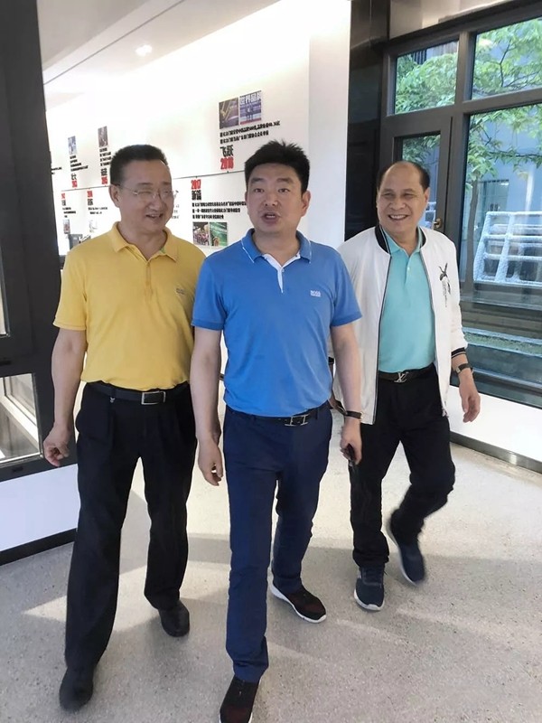 亿合门窗迎接广东省门业协会会长关润开先生到访考察