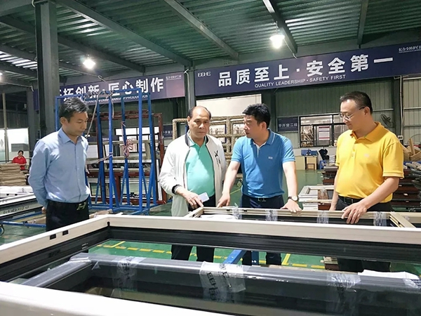 亿合门窗迎接广东省门业协会会长关润开先生到访考察