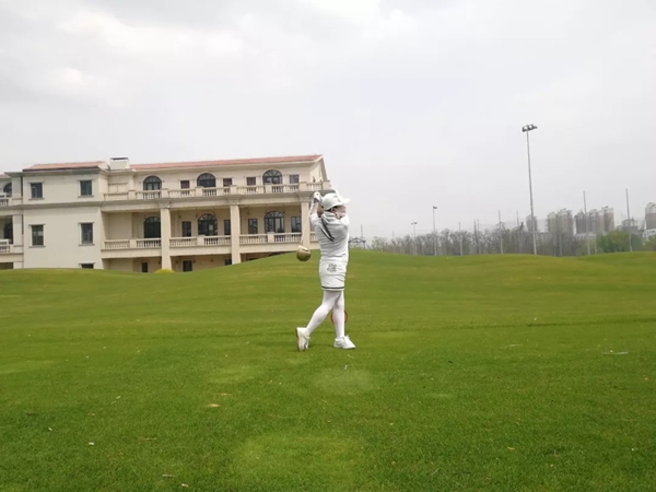 三峰木门高尔夫球队2019年度首次月例赛圆满结束！