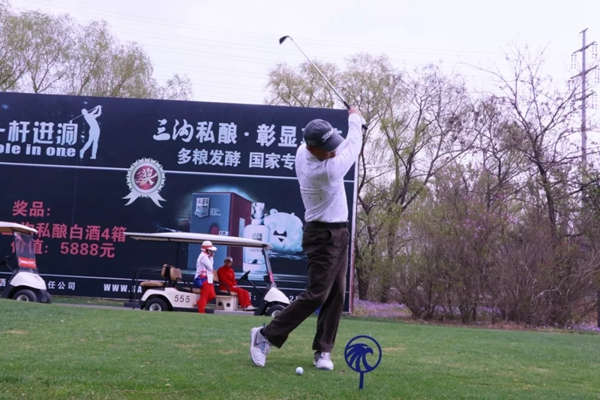 三峰木门高尔夫球队2019年度首次月例赛圆满结束！