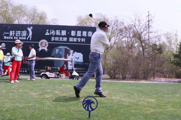 三峰木门高尔夫球队2019年度首次月例赛圆满结束！