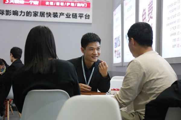 欢乐熊全屋定制快装C位亮相第三届临沂定制精品展，优秀产品和模式受肯定