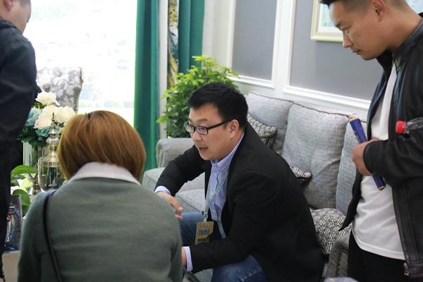 欢乐熊全屋定制快装C位亮相第三届临沂定制精品展，优秀产品和模式受肯定