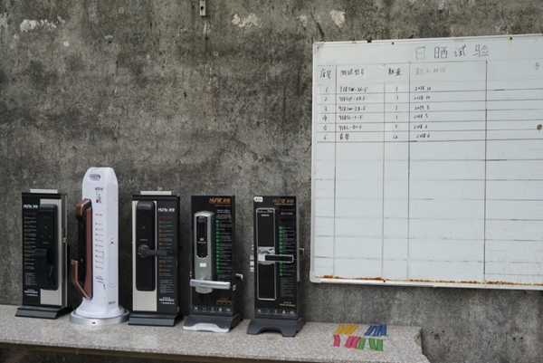 科裕智能锁迎接2019中国建博葵花奖智能家居调研团一行采访考察