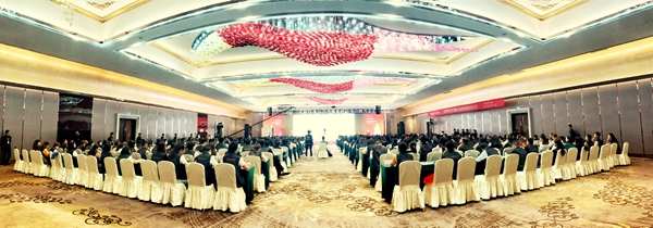 红宝石墙布2019年“赋能店面•贴心服务365”全国经销商培训大会拉开序幕！