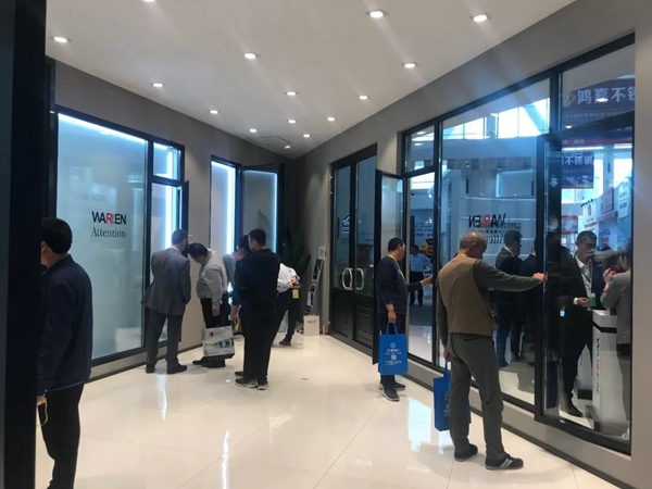 沃伦门窗荣膺2019中国家居门窗行业“精创奖”最具人气窗类品牌十强！
