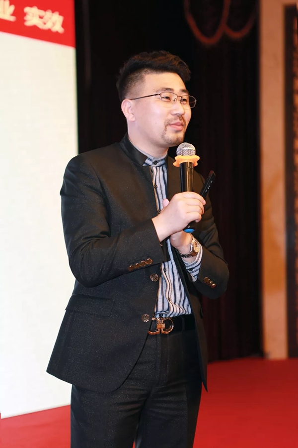 雅诗澜无缝墙布客户培训会苏州站圆满结束，开启门店经营破局之路！
