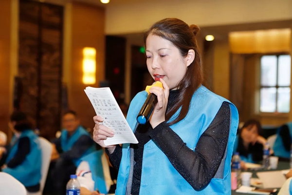雅诗澜无缝墙布客户培训会苏州站圆满结束，开启门店经营破局之路！
