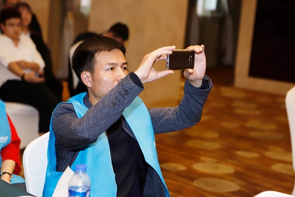 雅诗澜无缝墙布客户培训会苏州站圆满结束，开启门店经营破局之路！