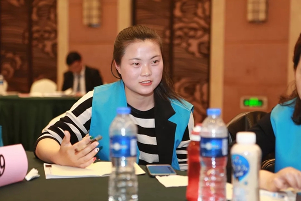 雅诗澜无缝墙布客户培训会苏州站圆满结束，开启门店经营破局之路！
