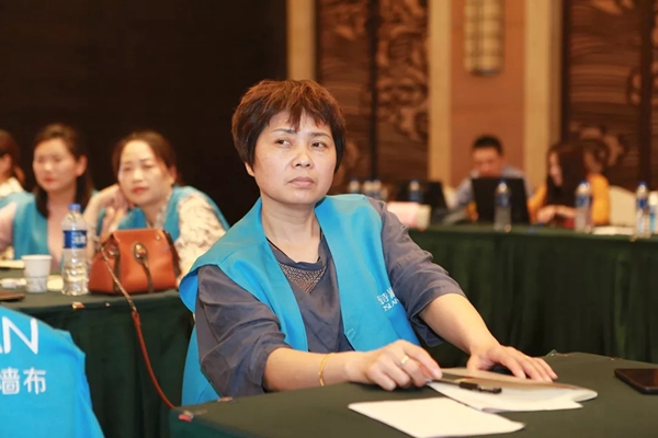 雅诗澜无缝墙布客户培训会苏州站圆满结束，开启门店经营破局之路！