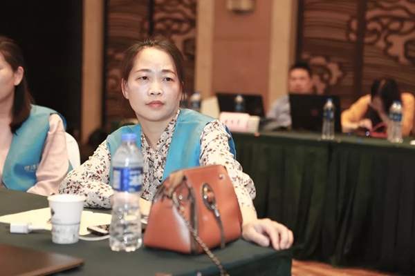 雅诗澜无缝墙布客户培训会苏州站圆满结束，开启门店经营破局之路！