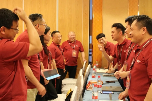 “春雷行动”栢斯格2019全国经销商战略启动暨培训大会圆满落幕！