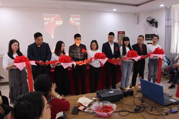 科德贝尔全屋定制陕西和湖南分公司启动庆典仪式，4.0智能工厂行受好评
