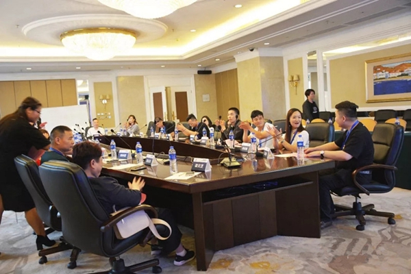 荣高智能门窗2019年战略合作伙伴年度大会暨新品发布会成功举办!