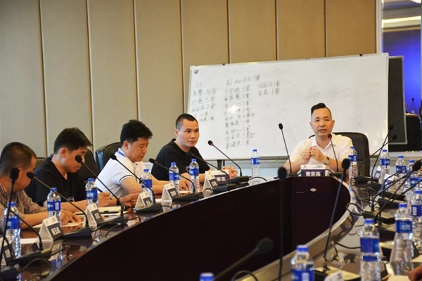 荣高智能门窗2019年战略合作伙伴年度大会暨新品发布会成功举办!