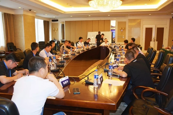荣高智能门窗2019年战略合作伙伴年度大会暨新品发布会成功举办!