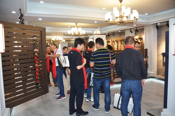荣高智能门窗2019年战略合作伙伴年度大会暨新品发布会圆满落幕!