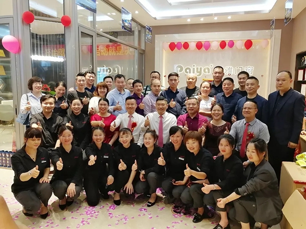 派雅门窗湖南长沙800方国际馆直营店正式开业，当天营业额突破800万！