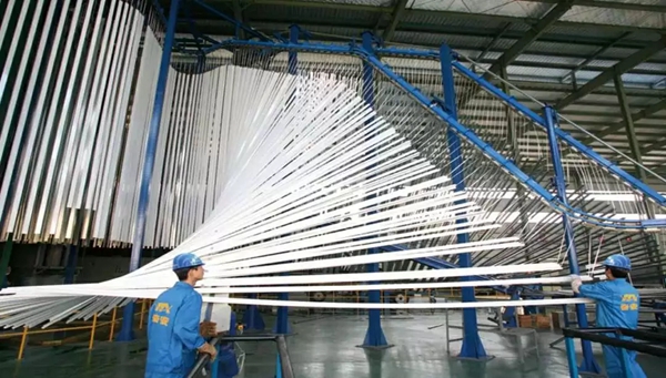 奋安高端安全门窗凭借多年的努力，正式成为光伏品牌联盟的一员！