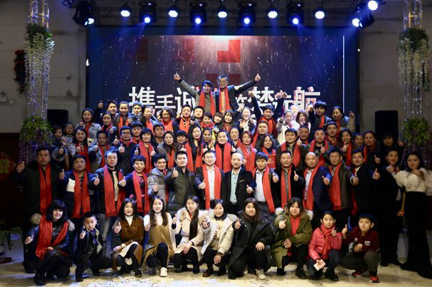 帕莱德门窗明星经销商丁总：努力没有捷径，服务就是秘诀