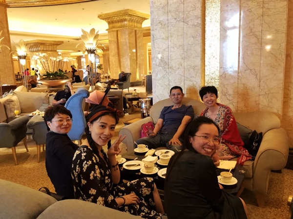 尚佰木门·整木定制经销商优秀团队迪拜研学之旅圆满结束！