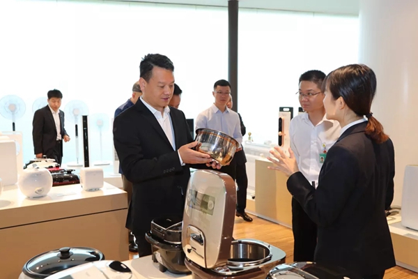 索菲亚家居与格力电器战略合作签约仪式圆满举行,携手打造智能健康家