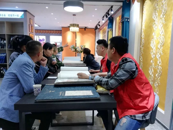 科布斯无缝墙布江西庐山店王总:当你因成功而喜悦,就没有时间颓废