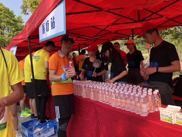 伟业铝材攀登不止步，积极参与和响应“合力跑”