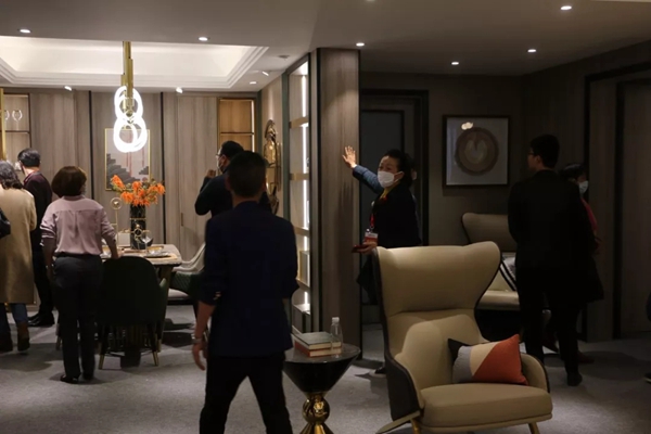 尚佰木门·整木定制欢迎六安VIP大客户参加工厂之行!