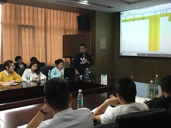 王力玉米木门产品知识培训会圆满举行！