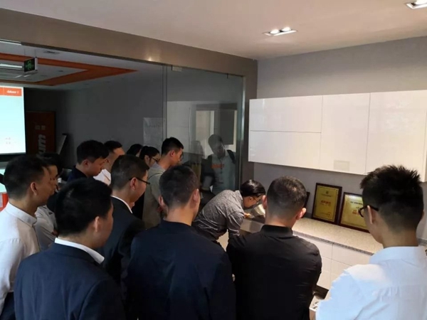 居里亚学习团赴百隆Blum成都参观学习交流