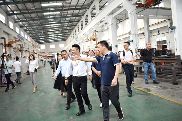 共商共赢|广州市定制家居行业协会走进三拓参观交流