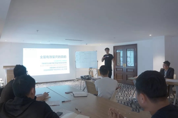 六喜源原木公馆企业内训会圆满落幕，服务质量全面提质！