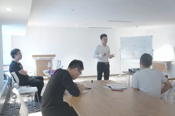 六喜源原木公馆企业内训会圆满落幕，服务质量全面提质！