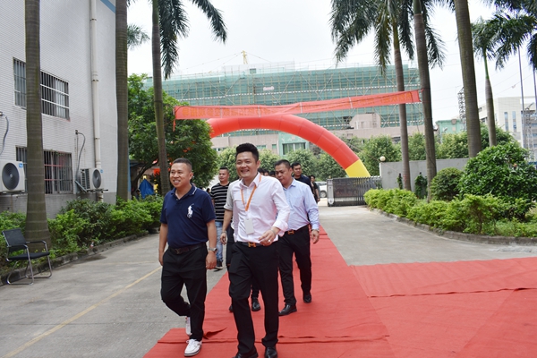 共商共赢|广州市定制家居行业协会走访企业活动第二站：走进拓雕数控广州总部