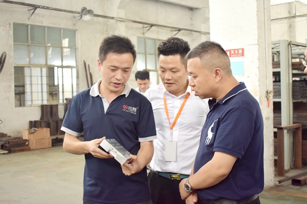 共商共赢|广州市定制家居行业协会走访企业活动第二站：走进拓雕数控广州总部