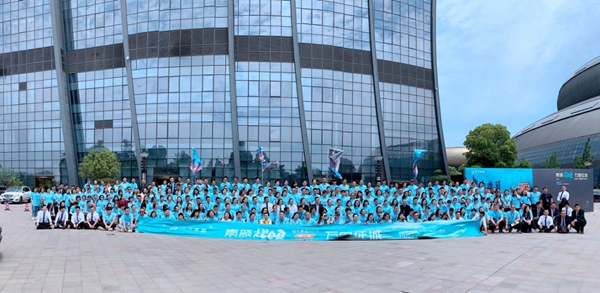 城市素颜墙布“素颜耀眼，万里征程”2019年第一季经销商培训会圆满落幕